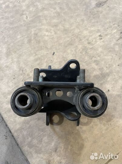 Подушка кпп r154