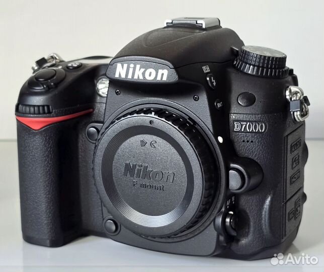 Nikon D7000 AF-S 18-105mm Kit