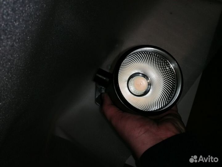 Трековые светильники светодиодные 3000К 30Вт