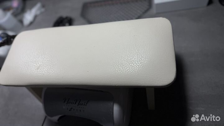 Подставка для рук маникюр