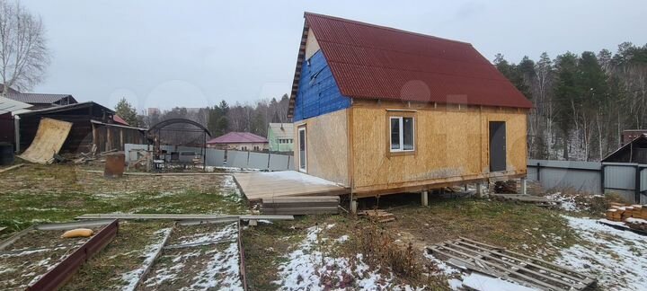 Дом 80 м² на участке 5 сот.