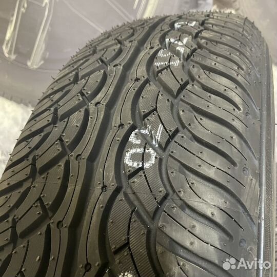 Yokohama Parada Spec-X PA02 285/35 R23 107