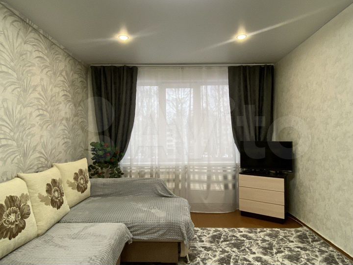 2-к. квартира, 43 м², 3/5 эт.