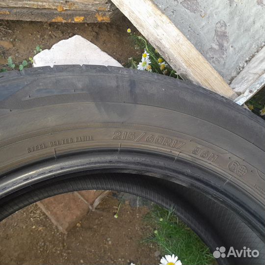 Dunlop Enasave RV505 215/60 R17