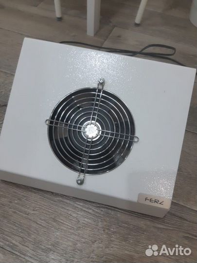 Пылесос для маникюра