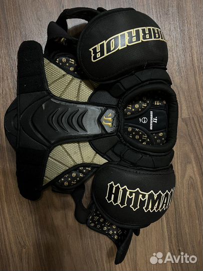 Нагрудник хоккейный warrior