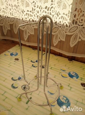 Стойка для бумажного полотенца