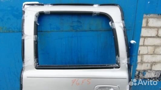 Дверь задняя левая chevrolet suburban GMT800 (76F0