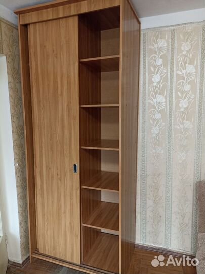 Шкаф купе с зеркалом