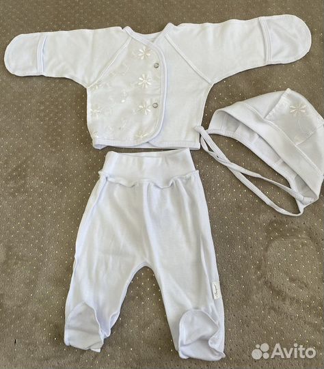 Комплект на выписку новый 56