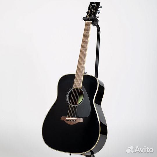 Акустическая Гитара Yamaha + Аксессуары