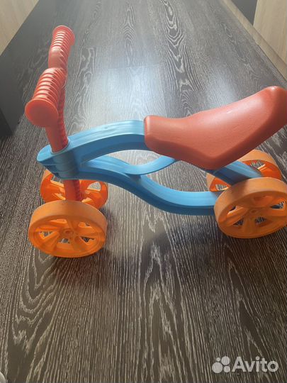 Беговел для малышей от года