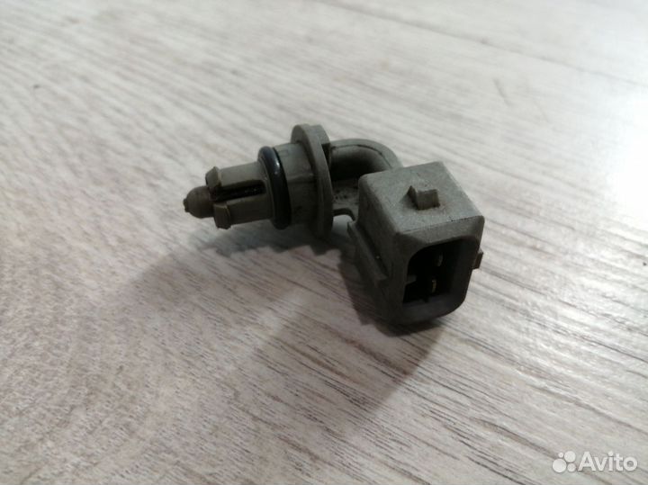 Датчик температуры воздуха renault sandero