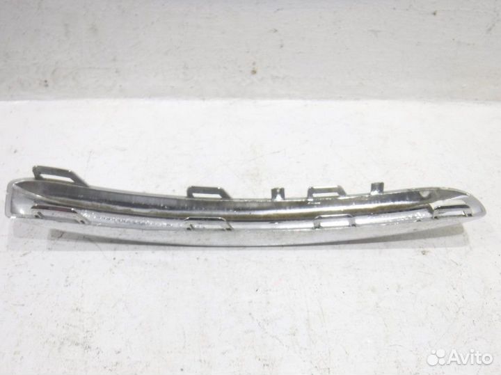 Накладка решетки бампера переднего