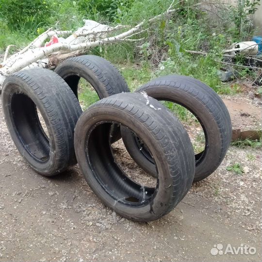 Viatti Strada Asimmetrico 215/55 R17
