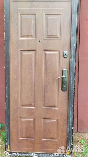 Дверь входная металлическая уличная