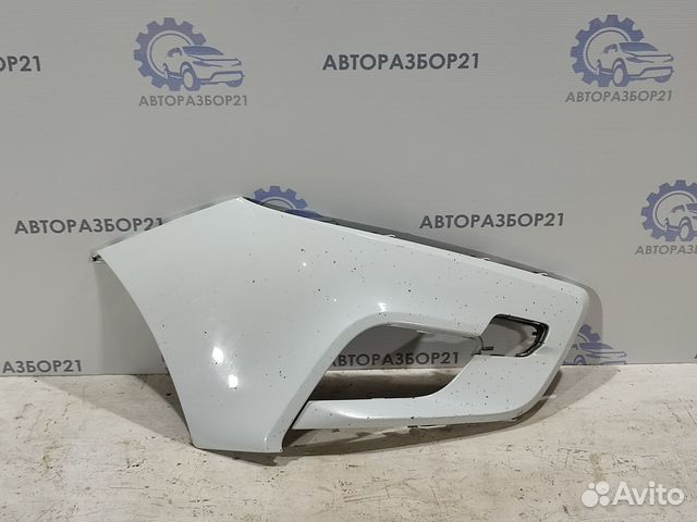 Накладка переднего бампера правая LADA Vesta SW Cr