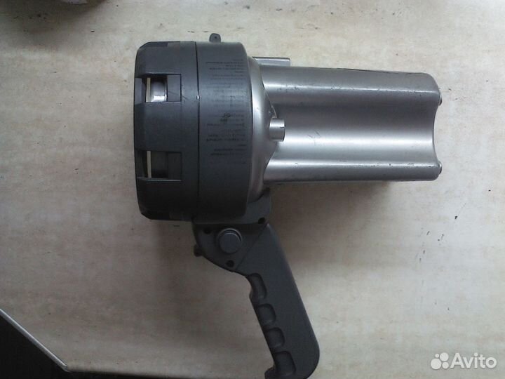 Фонарь светодиодный аккумуляторный