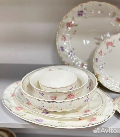 Набор столовой посуды на 6 персон