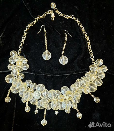 Колье и серьги из кварца
