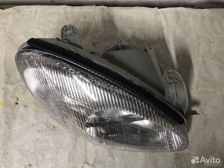 Фара передняя левая Chevrolet Lanos седан