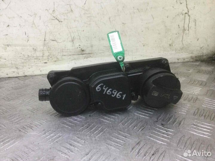 Маслоотделитель (сапун) Мерседес Ц класс a64601001