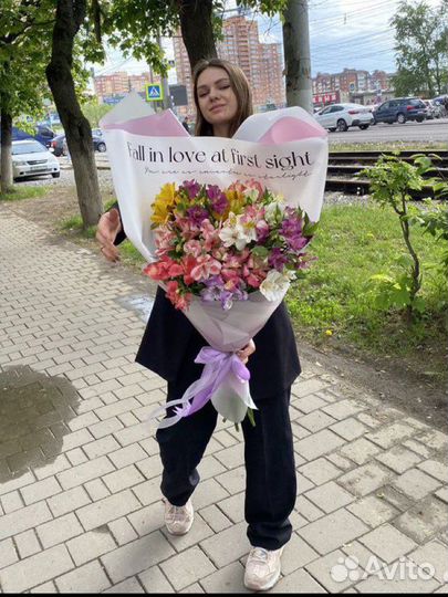 Букет из альстромерий