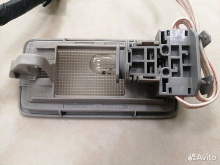 Плафон подсветки салона Toyota Corolla E150 1nrfe