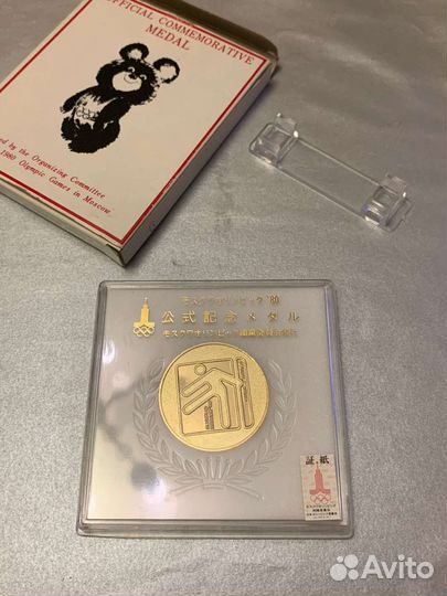 Настольная медаль.Олимпиада 80.Япония