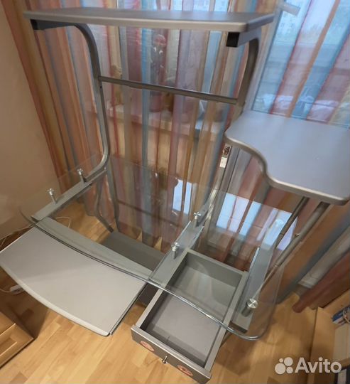 Компьютерный стол IKEA