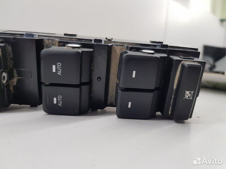 Блок управления стеклоподъемниками