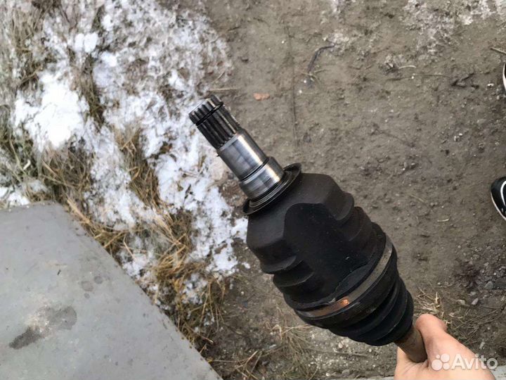 Тойота привод левый (Контрактный)