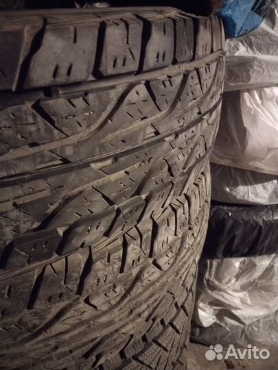 Dunlop Grandtrek AT3 285/75 R16