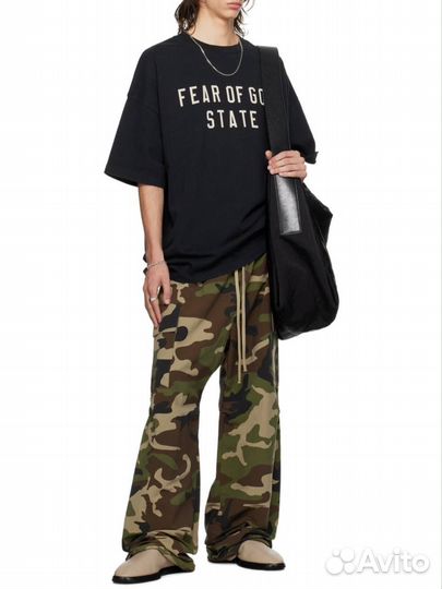 Футболка Fear of God Essentials