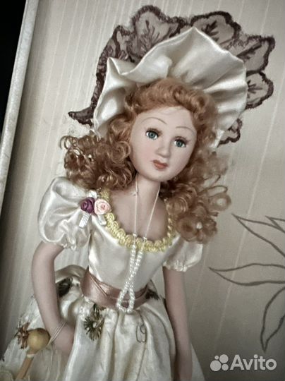 Фарфоровая кукла 2013г
