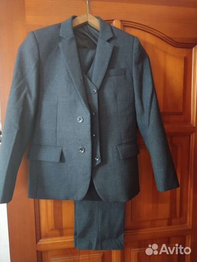 Школьный костюм 42 размер