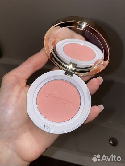 Clarins румяна