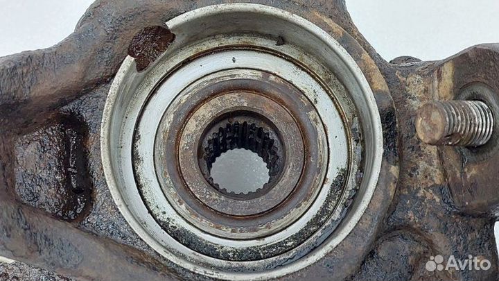 Кулак поворотный передний правый Toyota Camry XV50