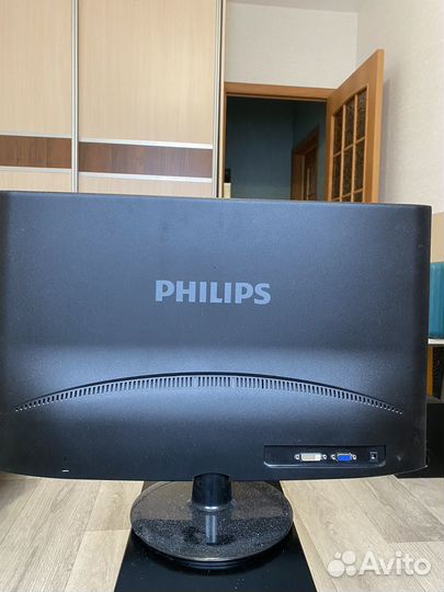 Монитор и компьютер