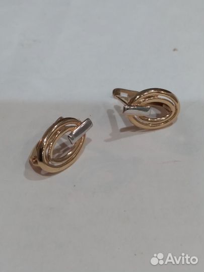 Золотые серьги