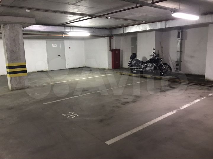 Машиноместо, 15 м²