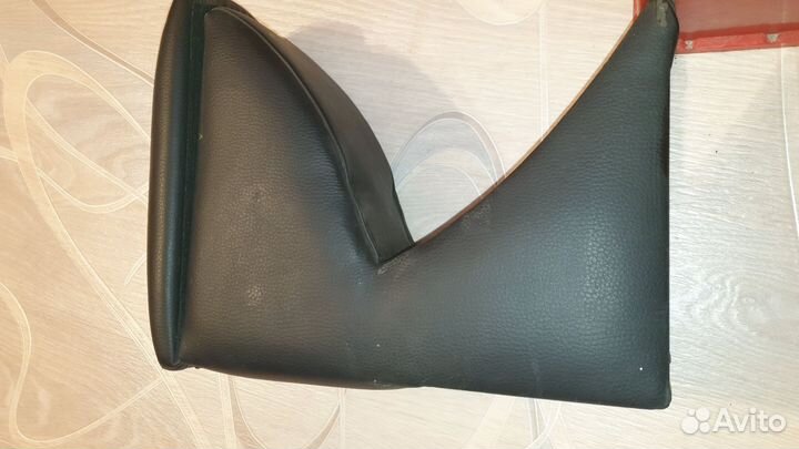 Подлокотник ваз 2114