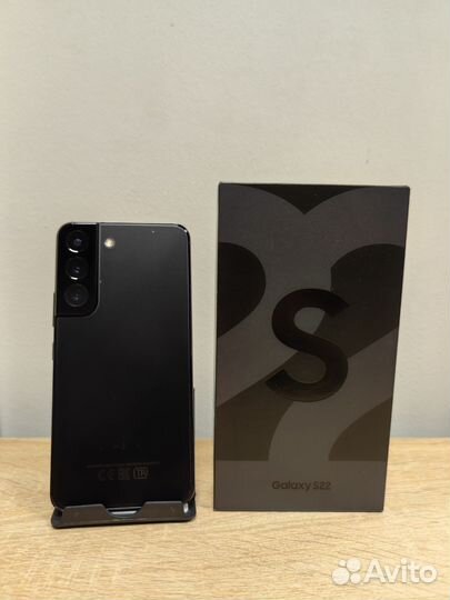 Samsung Galaxy S22, 8/128 ГБ