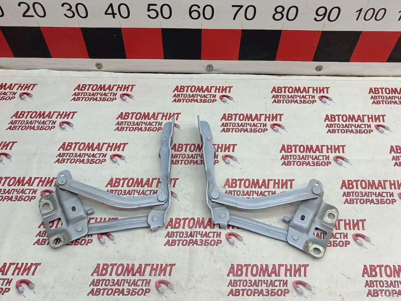 Петли капота Omoda C5