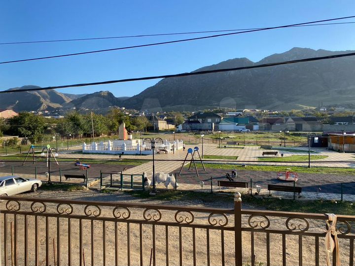 Комната 100 м² в 1-к., 2/2 эт.