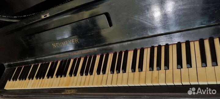 Пианино Neumeyer