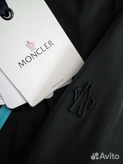 Ветровка moncler