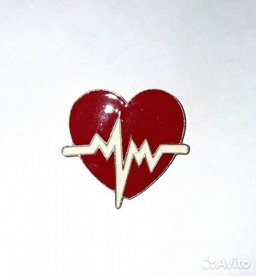 Брошь Сердце