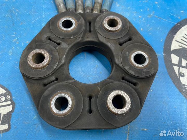 Муфта карданного вала задняя Mercedes-Benz C-Class