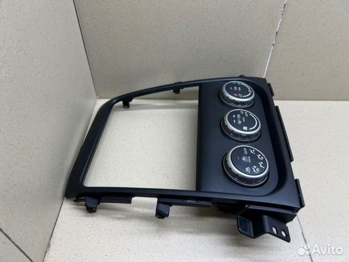 Блок управления климатической установкой Suzuki